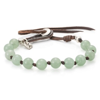 Rumi VII es una pulsera de cuero con cuentas de piedra aventurina verde